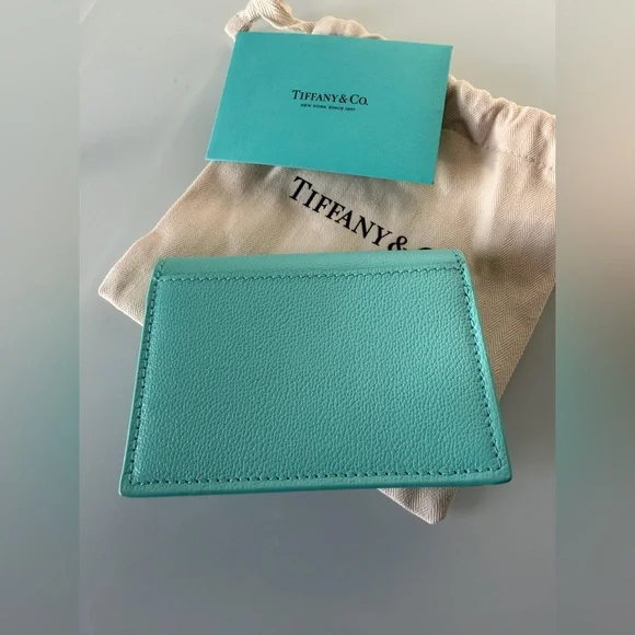 Viral Tiffany & Co. blue Leather T lock Wallet